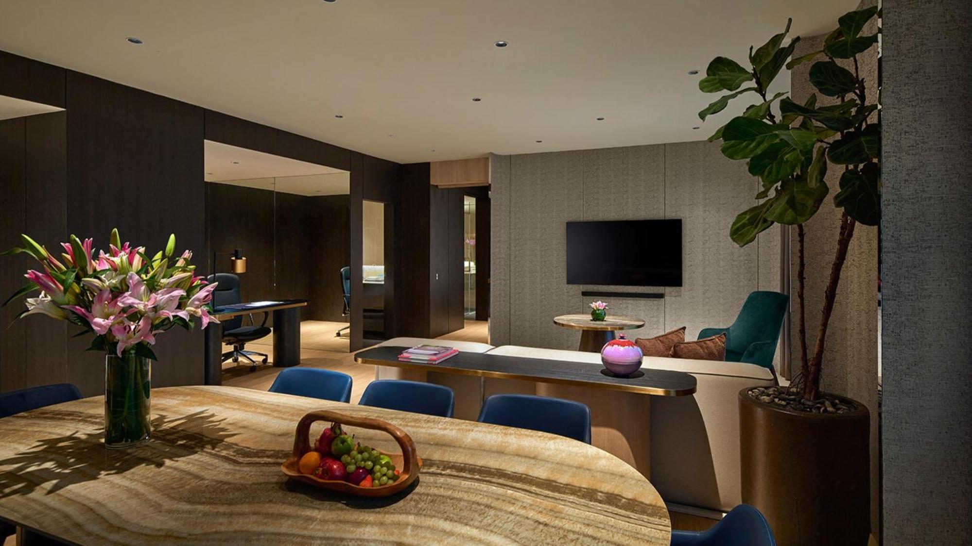 Signature Suite King