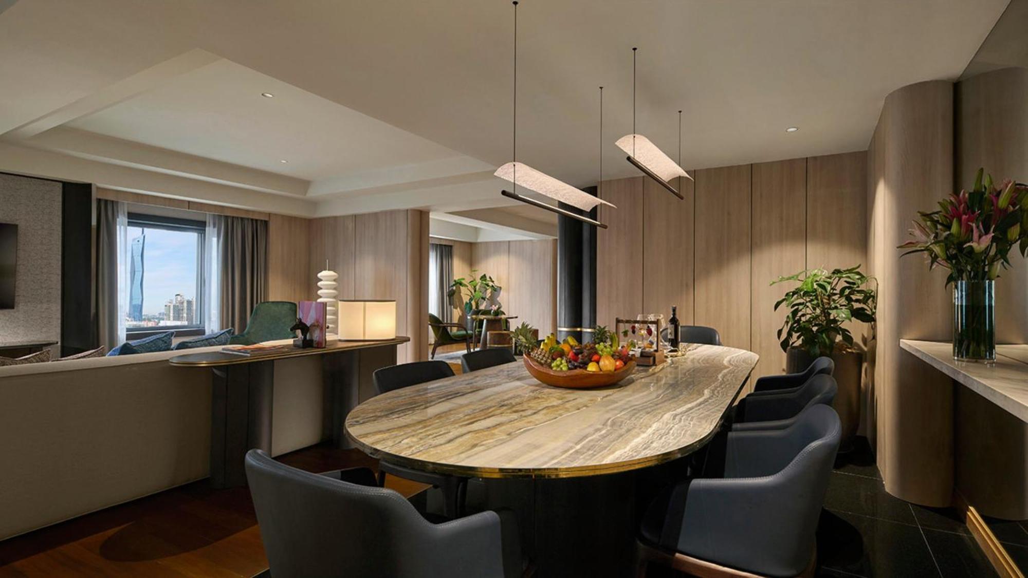 PARKROYAL COLLECTION Suite King